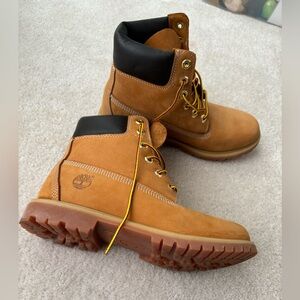 Timberland Women’s Tan Leather Boots